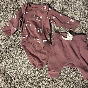 Newborn sleepers & outfit